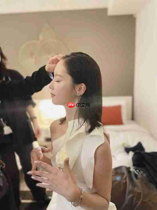 《寂静岭f》女主演员新美照 今晚又要直播啦!