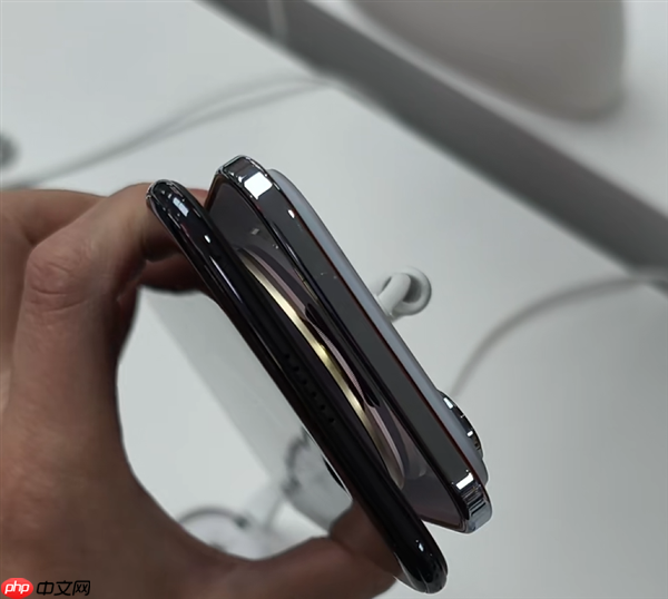 都叫Air!华为Mate 70 Air与iPhone Air真机对比来了