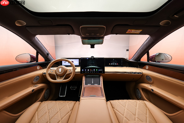 新款享界S9静态评测首发 以科技豪华让出行从容与享受兼得