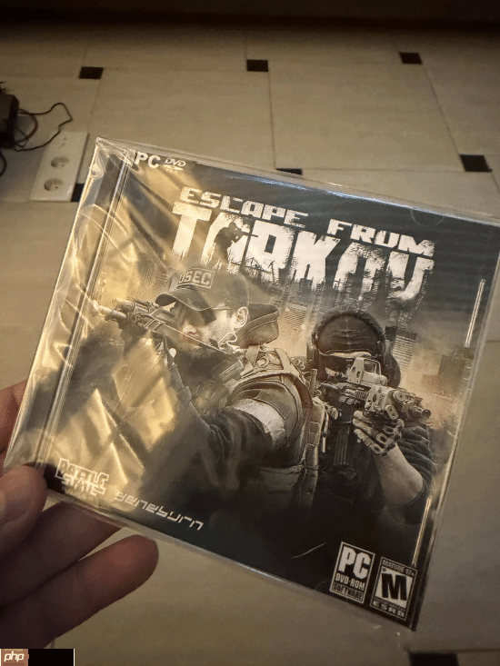 开发商晒《逃离塔科夫》dvd光盘:有种千禧年的美