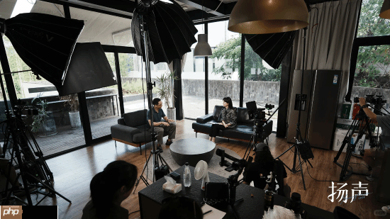 冯骥又要轻哼？新华社女记者黑神话专访获中国新闻奖