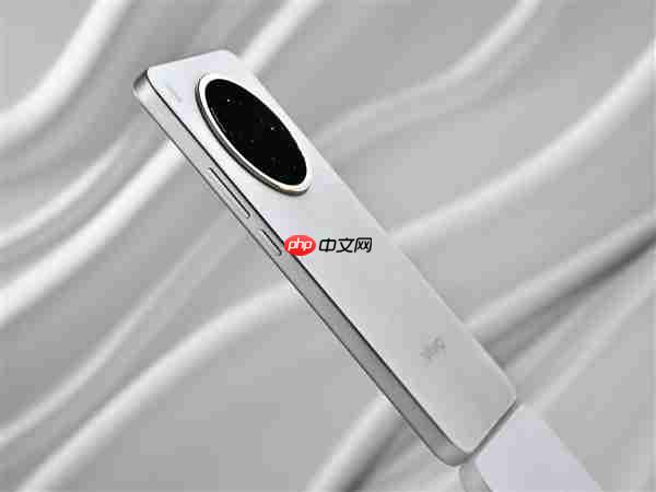 vivo Y500 Pro上手:旗舰级2亿像素下放 最硬核的国民手机