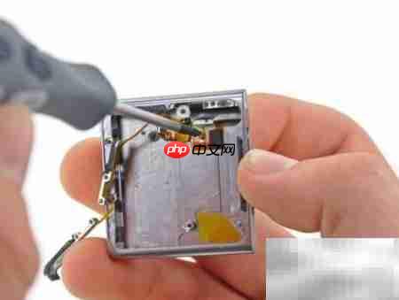 iPod nano 6拆解全攻略