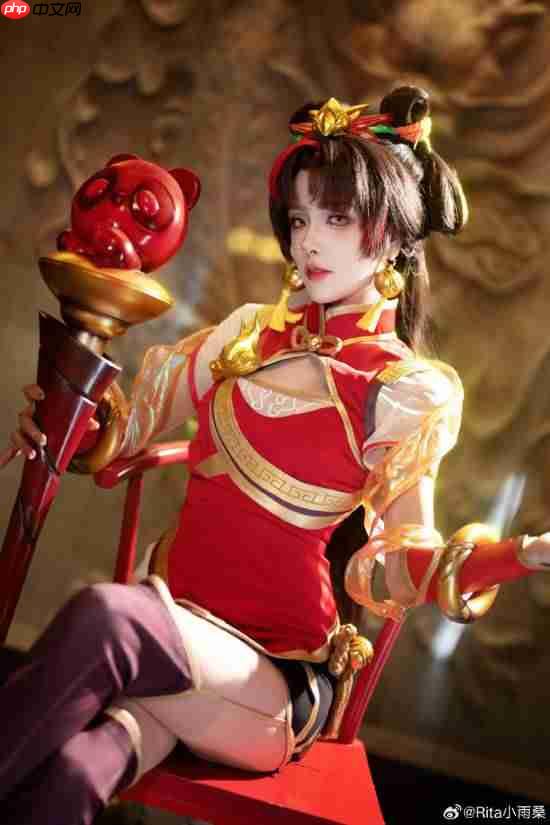 《英雄联盟》美女解说COS拉克丝！S15赛后祝贺T1再夺冠