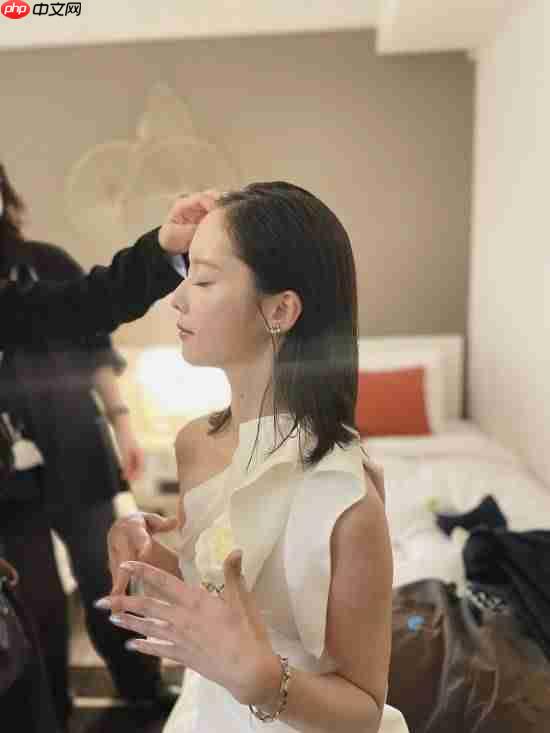 《寂静岭f》女主演员新美照：女友感十足 甜美有元气