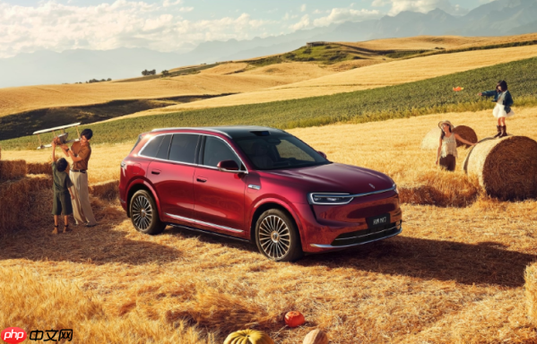 2025年10月我国新能源汽车销量占比超50% 历史首次！