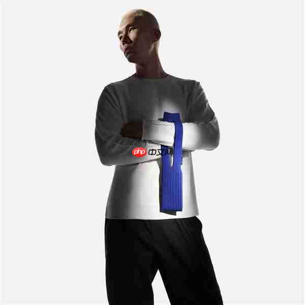 1299元被喷割韭菜！iPhone Pocket引热议 网友：以为苹果发布小折叠屏了