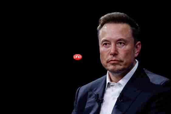 早报:马斯克延至2026年发布Grok 5 库克或于明年退休