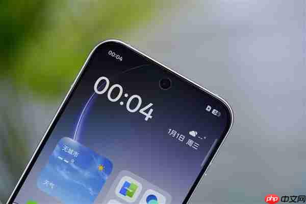 全息光刻美背太吸睛!OPPO Reno 15图赏