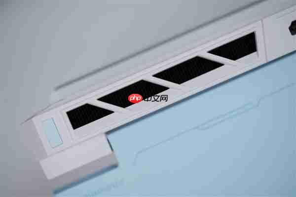 锐龙R9-9850HX万元本!雷神猎刃S游戏本图赏