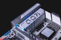 ROG MAXIMUS Z890 APEX主板创DDR5-13322超频新纪录
