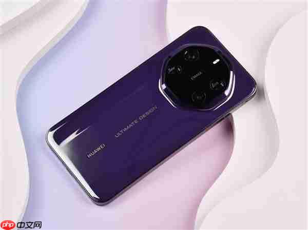 华为Mate 80 RS非凡大师上手：真机惊艳 质感拉满