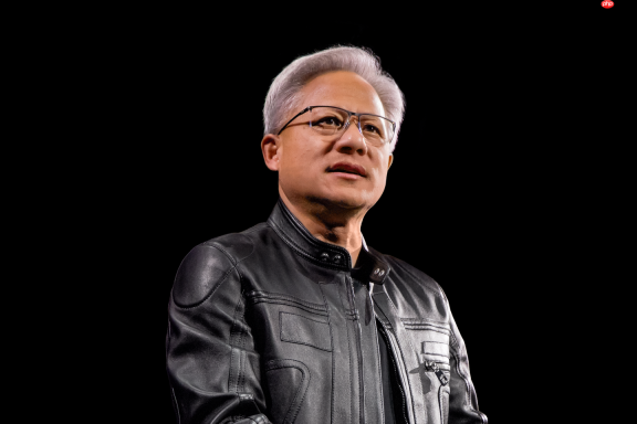 消息称黄仁勋要求英伟达员工多用 AI，承诺不必担心因此丢饭碗
