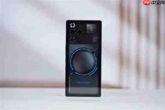 开启手机水冷散热时代!红魔11 Pro+图赏