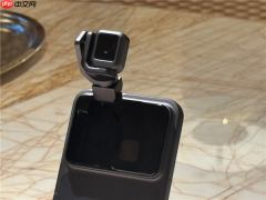 这就是全球首款机器人手机！荣耀ROBOT PHONE惊喜亮相CES