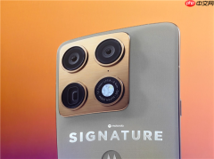moto X70 Air Pro亮相CES：只有7mm的极致影像旗舰