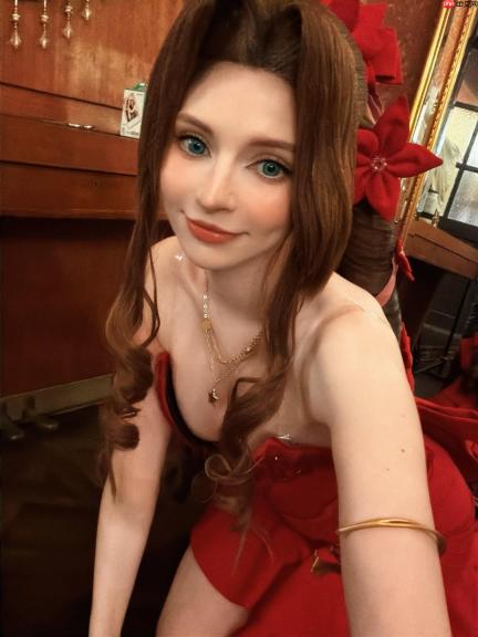 艾什莉体模cos《最终幻想》爱丽丝 顶级身材尽显优雅