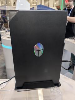 雷神MIX G2独显游戏迷你主机亮相：行业首款Ultra 9 275HX + RTX 5090
