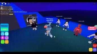 Roblox Fashion Frenzy: 打造个性化虚拟时尚造型