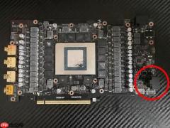 硬核魔改！手搓双12V-2x6接口RTX 5090：成功实现负载均衡
