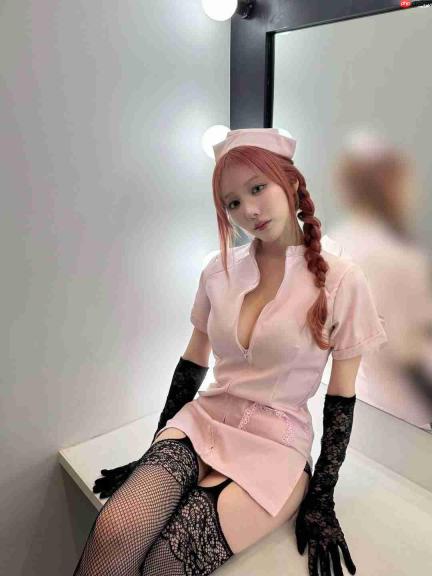 打输的代价是？ 前日本女优小宵虎南宣布进军卡牌游戏行业