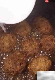 红烧狮子头简易做法