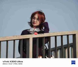 vivo X300 Ultra 全面评测 手机里的“专业 V 单”究竟有多能打?