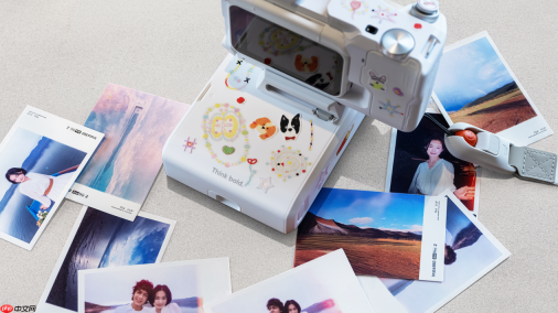 从硬核工具到生活美学单品：影石推出Ace Pro 2冰川白影像大师套装
