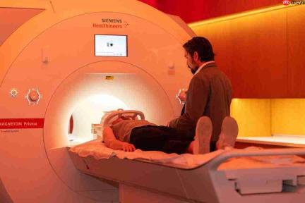 耶鲁大学团队切实推进游戏新研究 脑控制器将造福残障玩家