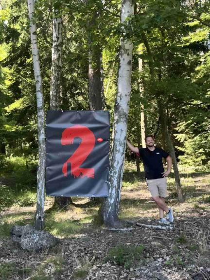 《DayZ 2》正式官宣!开发商仅发一张“神秘树林照”吊足胃口