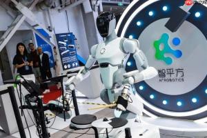 估值200亿，中国最像特斯拉机器人的公司浮出水面