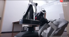 小米发布具身智能基底模型Xiaomi-Robotics-1,探索物理AI Scaling效应