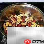 红枣鸡蛋丸子甜汤