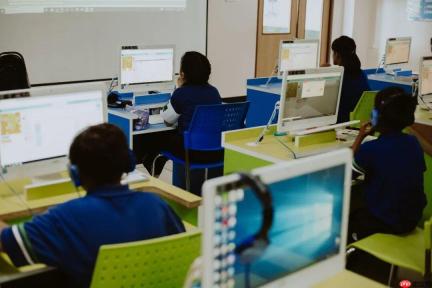 教育AI探索集体转向：从“答案生成”到“可视化+互动化”