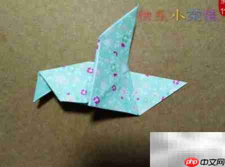 折纸小鸟:一折即飞