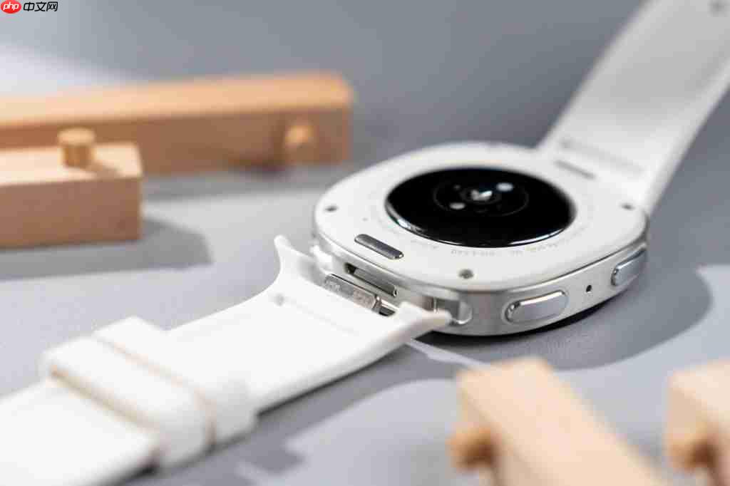 腕上“无感”健康管家!三星 Galaxy Watch9 上手评测