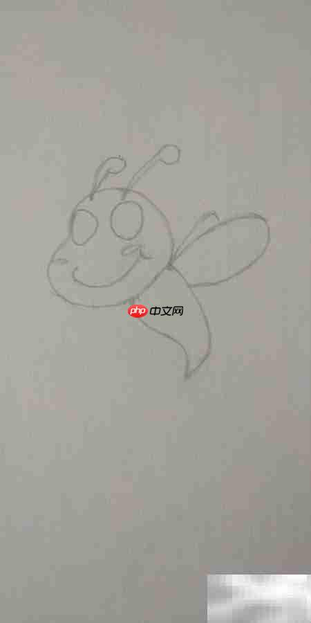 小蜜蜂飞翔简笔画教程