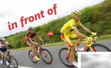 ahead of与in front of用法区别