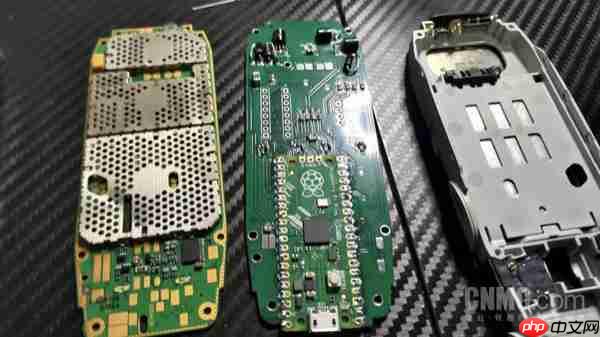 开发者利用树莓派 Pico 改装诺基亚 3310 可运行自制新游戏
