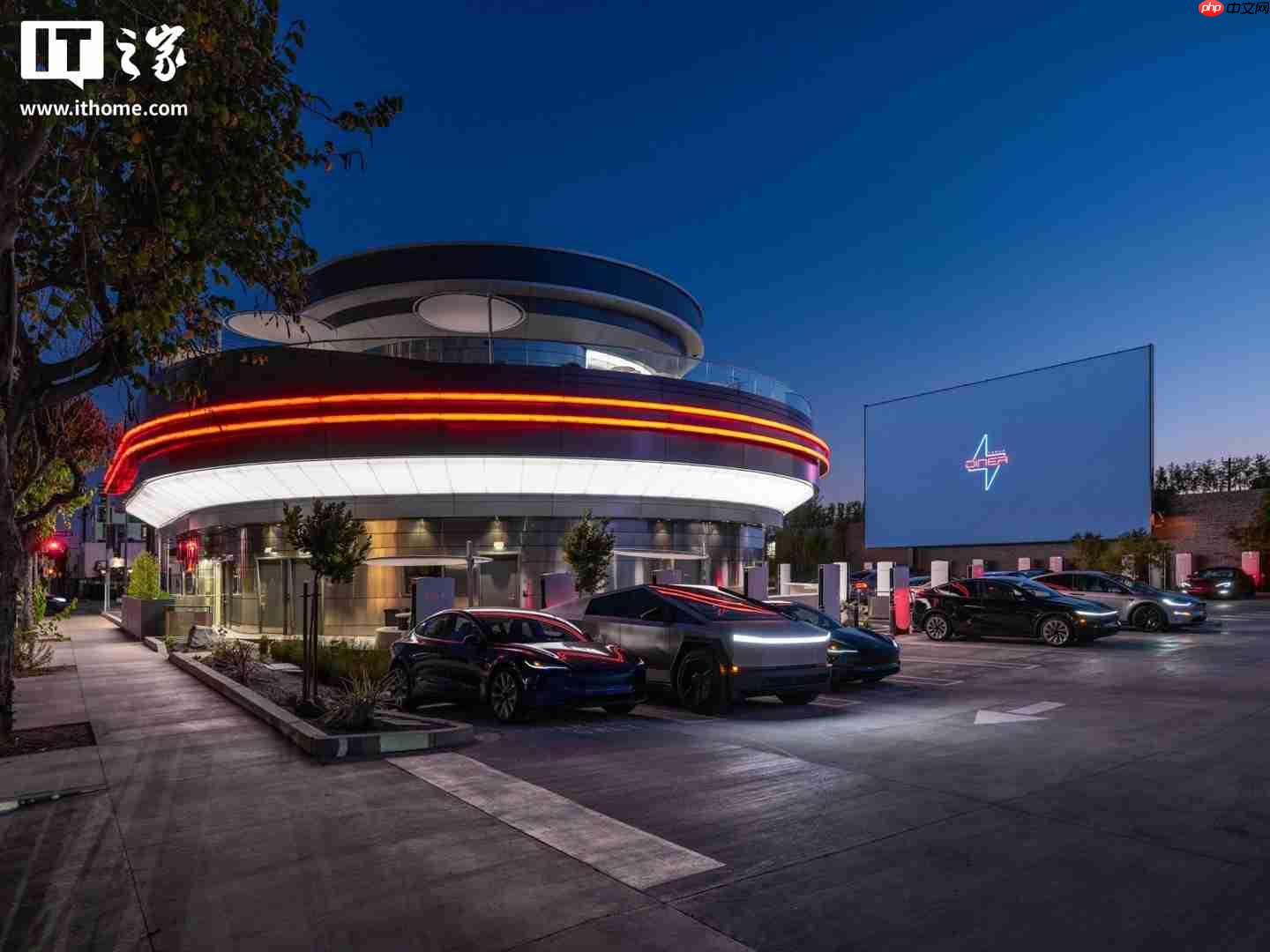 特斯拉餐厅暗藏巧思:外墙采用 Cybertruck 剩余不锈钢打造