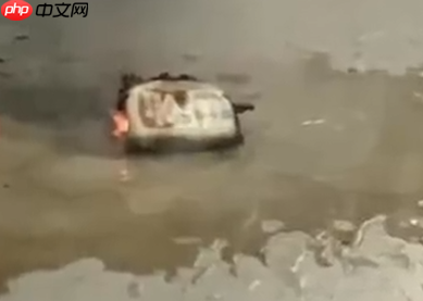 南京地铁通报一起充电宝自燃冒烟事件:工作人员已处置