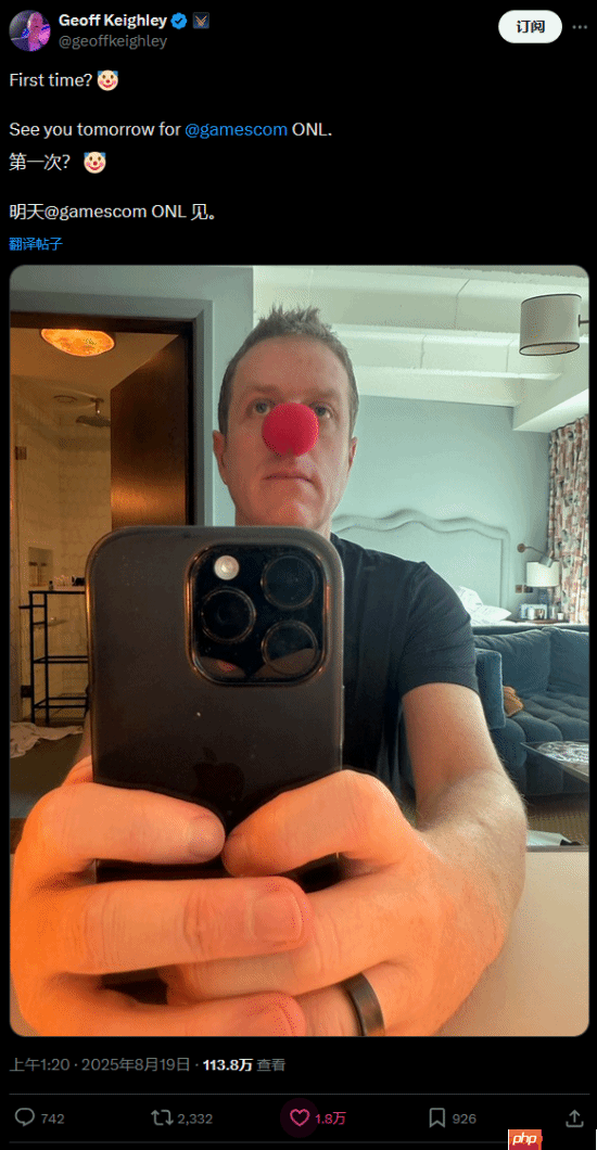 科隆主持人晒红鼻子小丑自拍 评论区:肯定是暗示《空洞骑士:丝之歌》