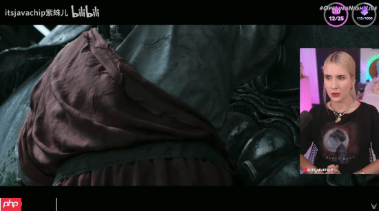 美女紫蛛儿看《黑神话：钟馗》预告：一脸惊讶 超级期待！