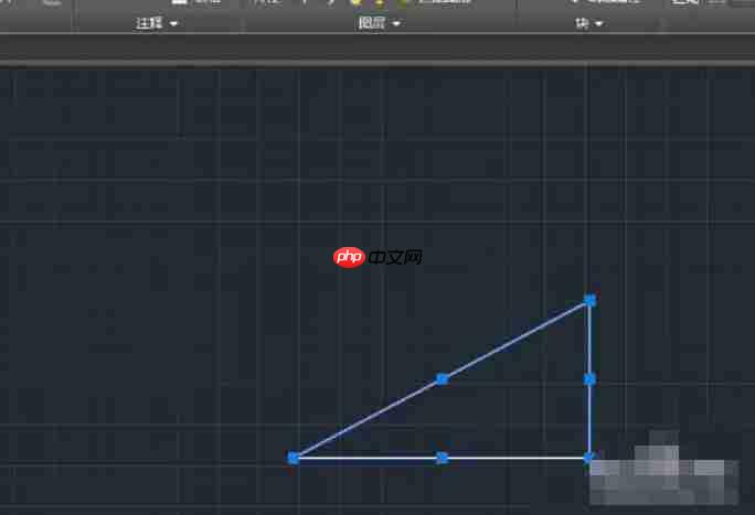 AutoCAD2007怎么旋转图形
