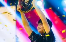 小孩选punk当奖杯底座 赛后专访坦言"没敢想能卫冕"