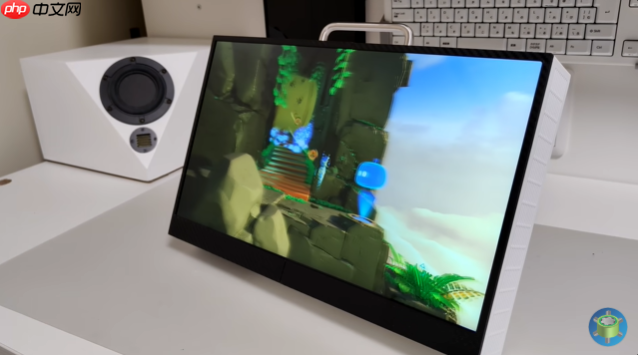 动手高玩展示自带屏幕魔改PS5 仅重2.8Kg手提可走