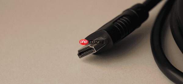 电脑主机运行正常但显示器无信号 6招教你快速解决