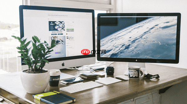 电脑桌面变小两边黑屏怎么办 按照这个步骤即可恢复