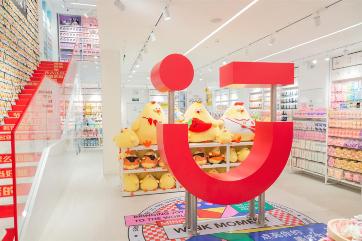 给线下找增量,连锁零售商选「仓店互补」