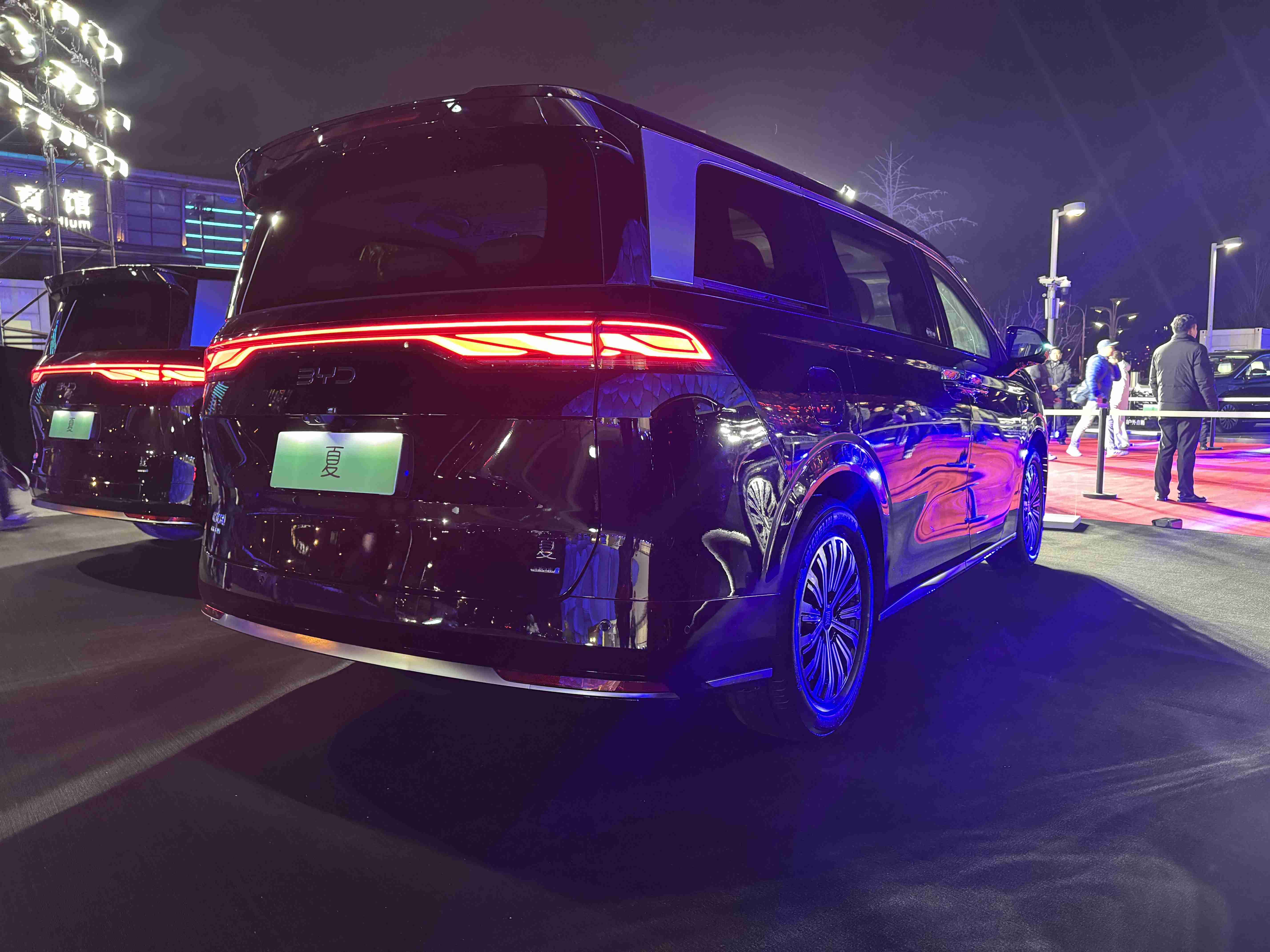 【回应】比亚迪App闪崩,厂家:预计是系统出问题;小鹏汽车:自营超充站突破1500座;问界汽车:第15万辆问界M9交付